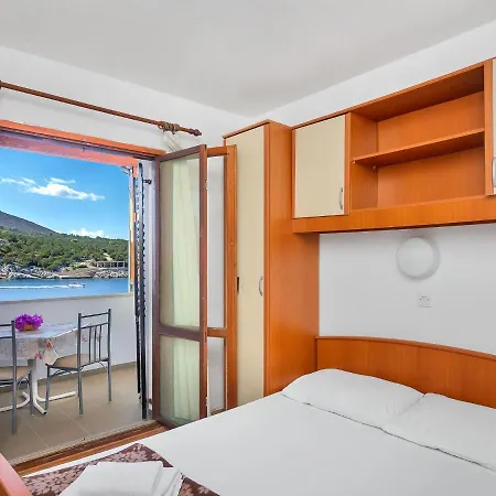 Cico-8 By Interhome Lägenhet Selca kod Bogomolja