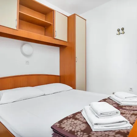 Lägenhet Cico-8 By Interhome Selca kod Bogomolja