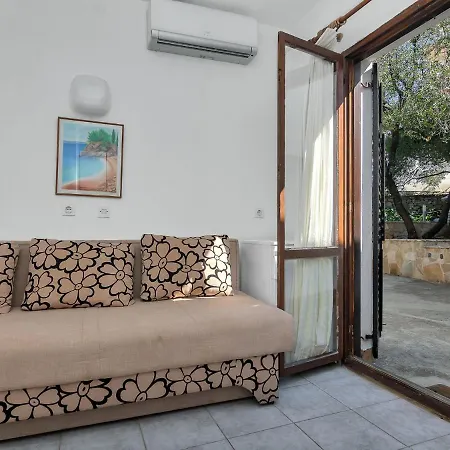 Cico-8 By Interhome Lägenhet Selca kod Bogomolja