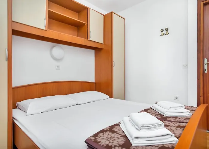 Apartmán Cico-8 By Interhome Selca kod Bogomolja